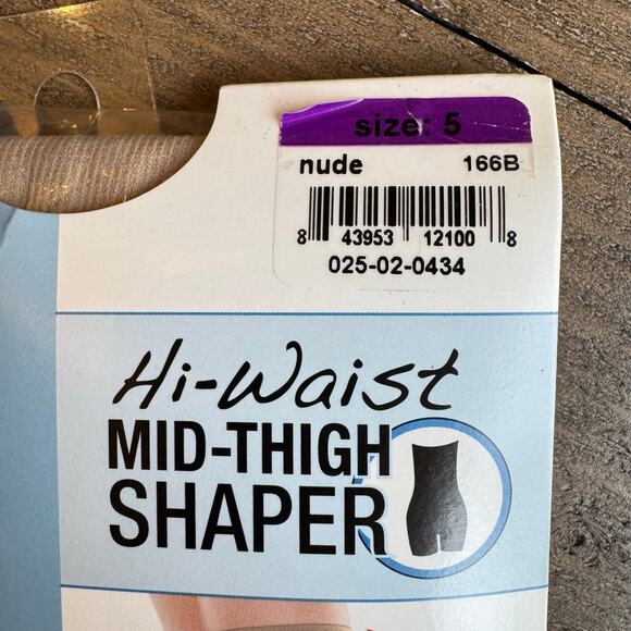 SPANX Assets Women's 5 (220lbs-265lbs) High Waist Mid Thigh Shaper Shorts Nude - Picture 2 of 6